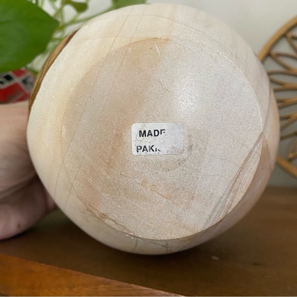 Neutral Stone Vase from Pakistan - Picture 7 of 7